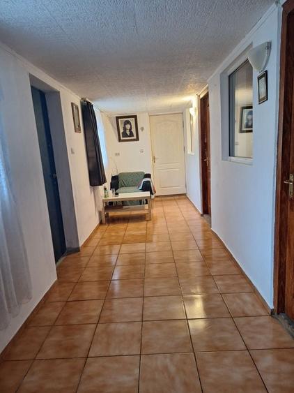 Casă cu 3 camere în Boteni