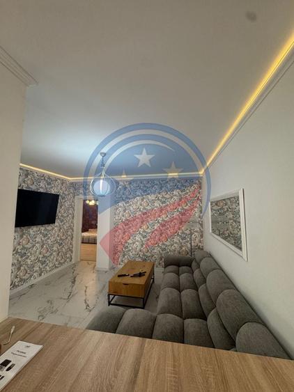 Apartament cu 3 camere semidecomandat în Romanești