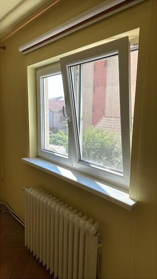 Apartament cu 4 camere decomandat în Cetate