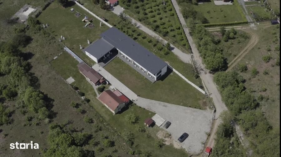 Casă cu Teren 4600 Mp în Central