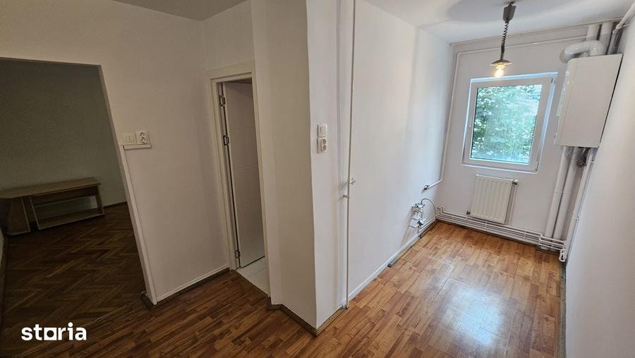 Apartament cu 3 camere în Semicentral