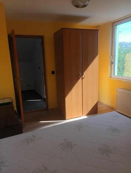 Casă individuală cu 3 camere cu Canalizare în Dezmir