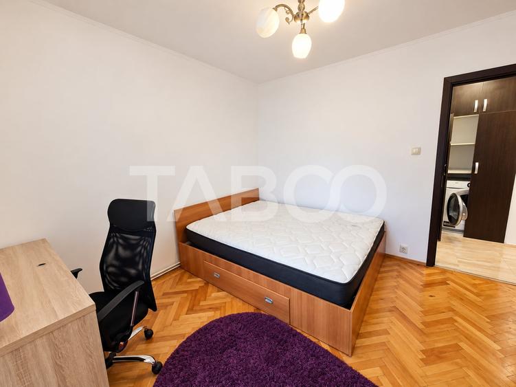 Apartament cu 3 camere decomandat, mobilat în Central