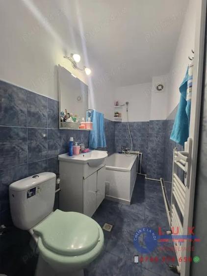 Apartament cu 3 camere decomandat în Babadag