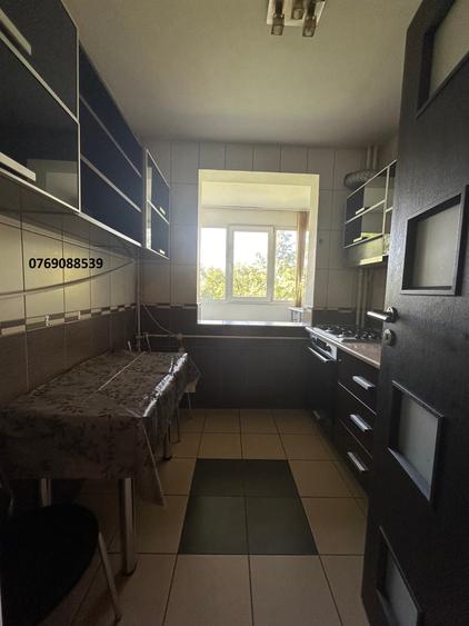 Apartament cu 2 camere decomandat în Drumul Taberei