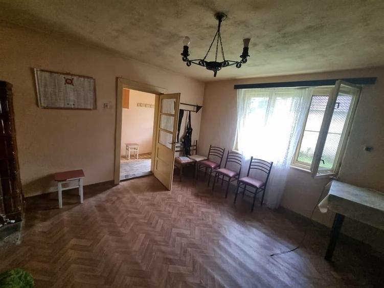Casă individuală cu 2 camere cu Teren 382 Mp în Șinca Nouă