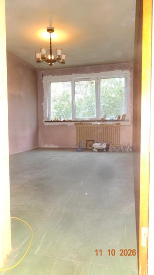 Apartament cu 3 camere semidecomandat în Theodor Pallady