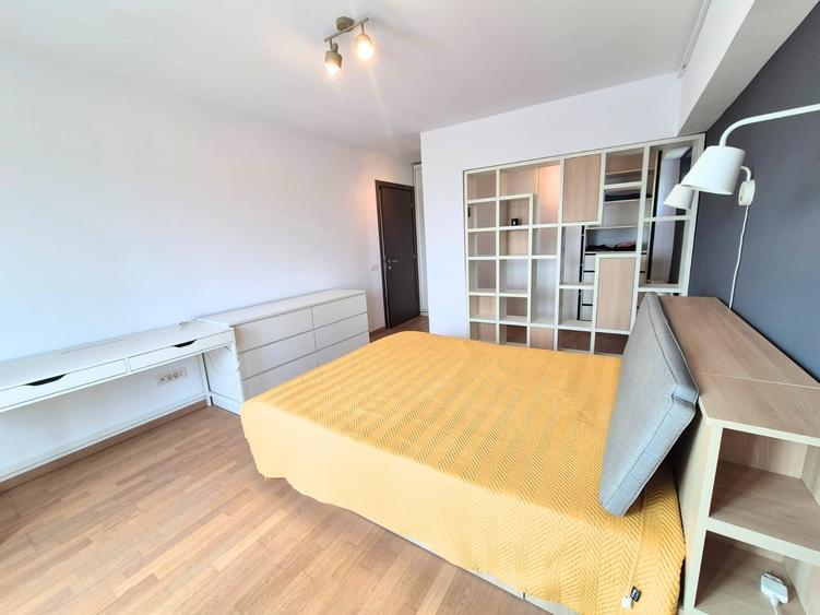 Apartament cu 3 camere decomandat în Metalurgie