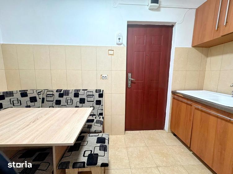 Apartament 2 camere zona Gradiste etaj1 pret 270 euro - 1