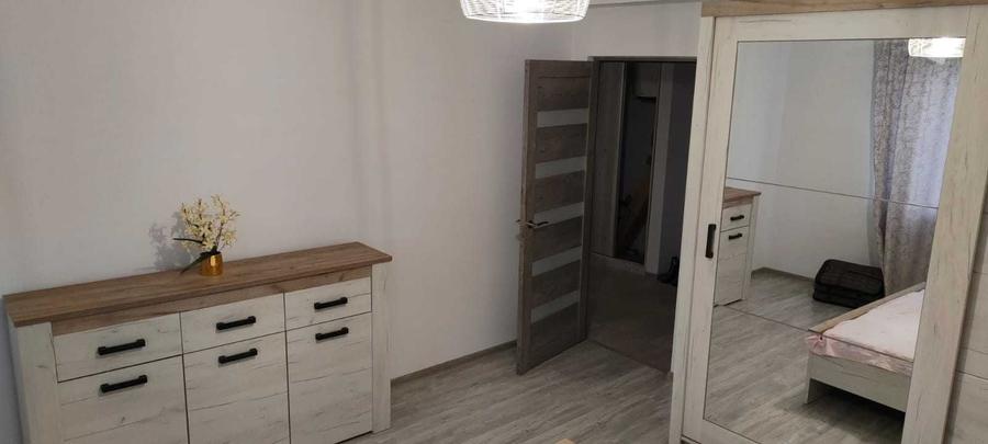 Apartament cu 3 camere decomandat în Nord