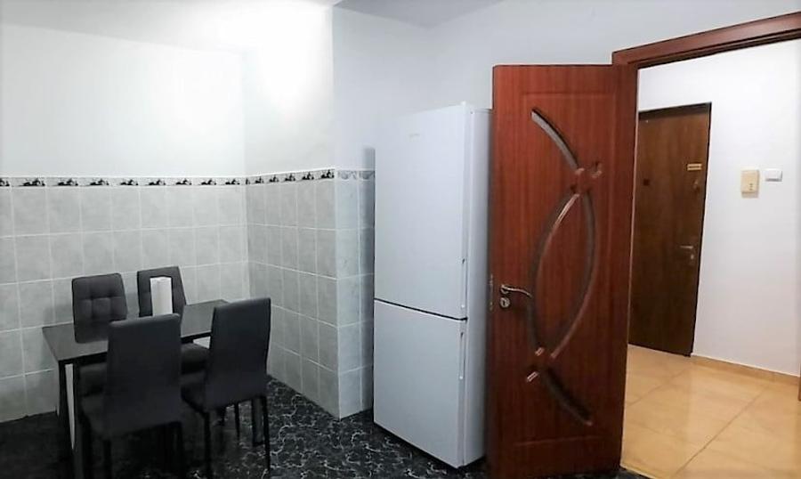 Apartament cu 2 camere decomandat în Doamna Ghica