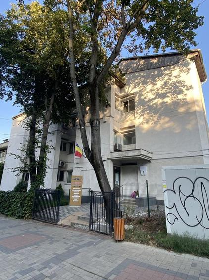 Spațiu comercial, de 10 mp, în Central