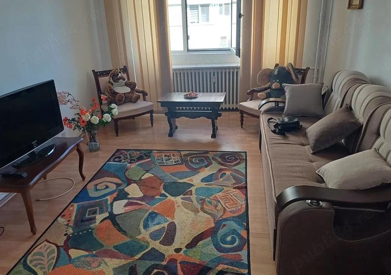 Apartament cu 3 camere decomandat, mobilat în Pantelimon