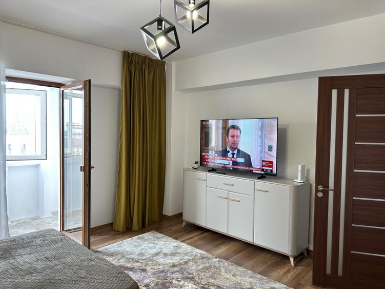 Garsonieră decomandată în Central