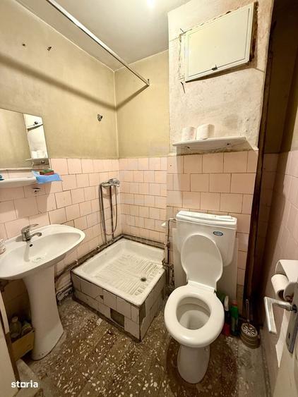 Apartament cu 4 camere decomandat în Astra