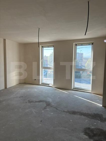 Apartament cu 2 camere semidecomandat în Mărăști