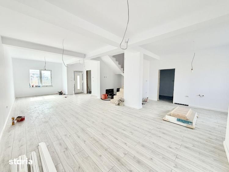 Casă cu 4 camere cu Teren 350 Mp în Central