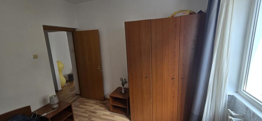 Apartament cu 2 camere semidecomandat în P-ța Universității