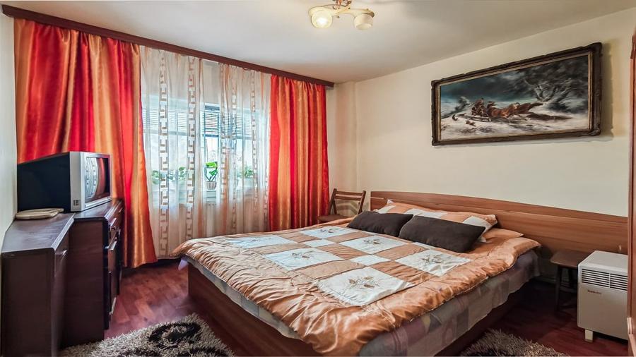 Apartament cu 3 camere decomandat, mobilat în Agigea