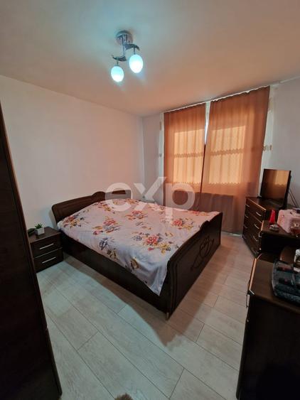 Apartament cu 2 camere decomandat, mobilat în Micro 6
