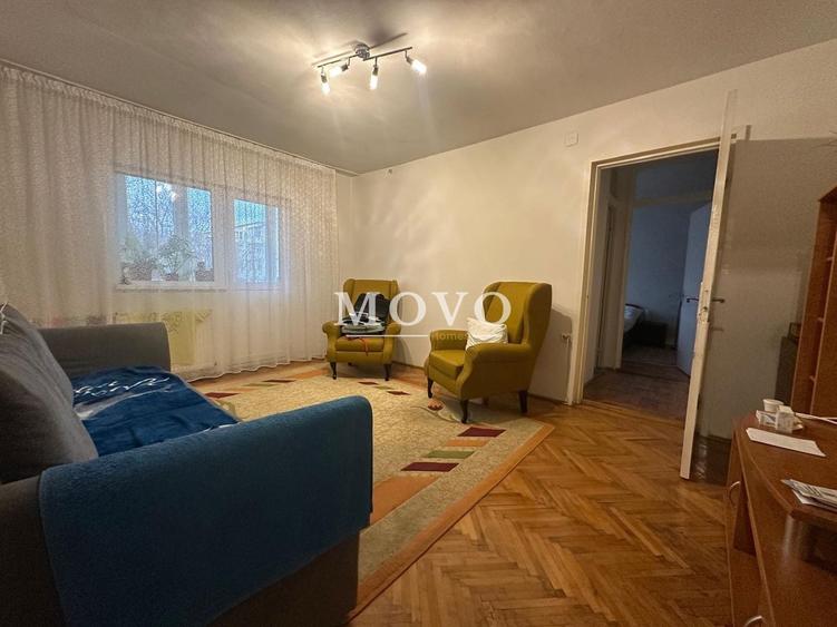 Apartament cu 3 camere decomandat, mobilat în Girocului