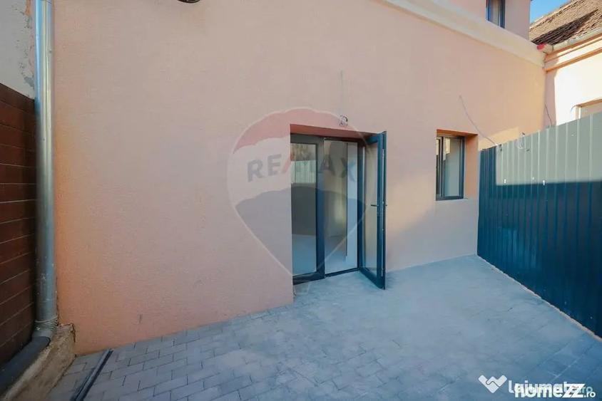 Apartament cu 4 camere de vanzare, ultracentral - 6