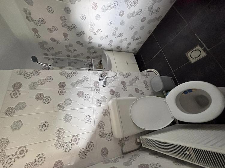 Apartament cu 3 camere decomandat în Valea Cerbului