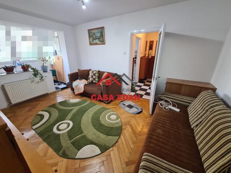 Apartament cu 2 camere semidecomandat în Câmpina