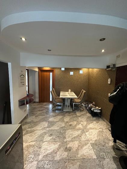 Apartament cu 3 camere decomandat în Mărăști