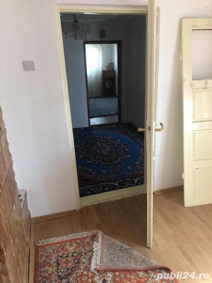 Casă cu 4 camere cu Teren 200 Mp în Central