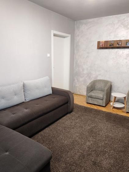 Apartament cu 2 camere semidecomandat în Micro 9