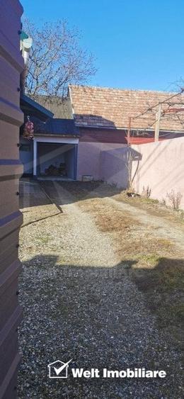 Casă individuală cu 5 camere cu Canalizare în Mihai Viteazu
