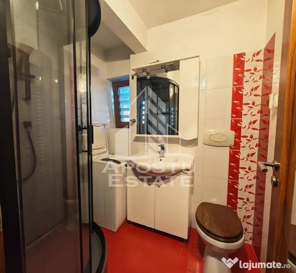 Apartament cu 3 camere semidecomandat în Gării