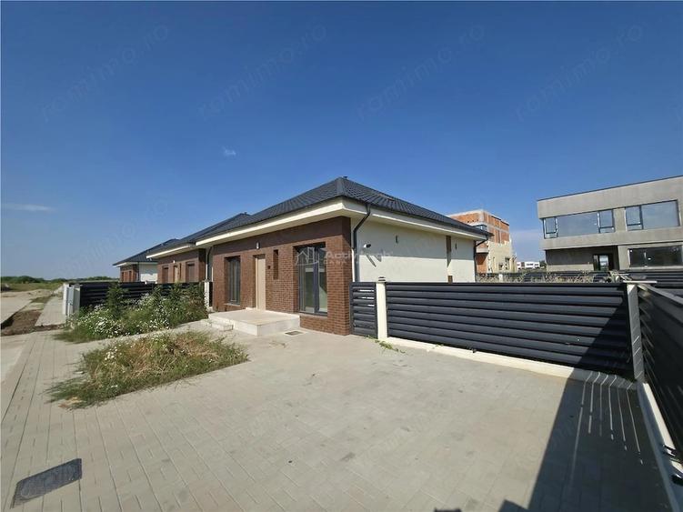 Casă cu 3 camere cu Teren 200 Mp în Tunari