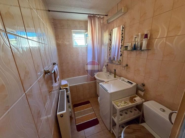 Apartament cu 2 camere decomandat în Hotvon