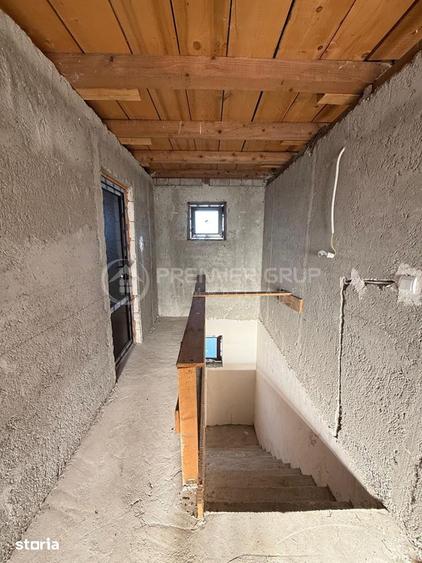 Casă cu 5 camere cu Teren 1517 Mp în Mironeasa