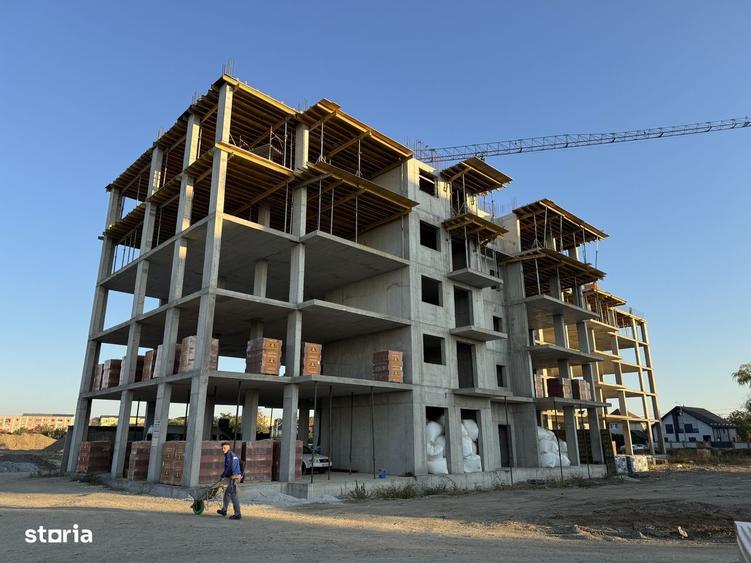 Apartament cu 2 camere în Botizului