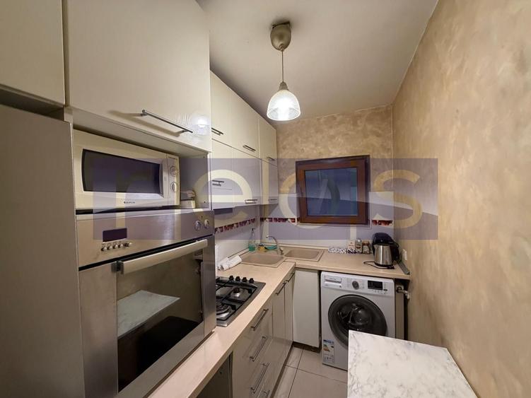 Apartament cu 3 camere, mobilat în P-ța Romană