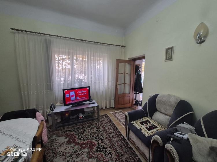 Casă cu 4 camere în Ștefan cel Mare