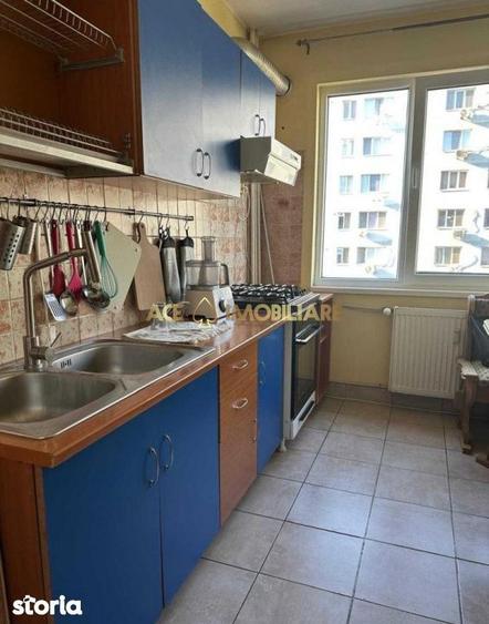 Apartament cu 3 camere, mobilat în Titan