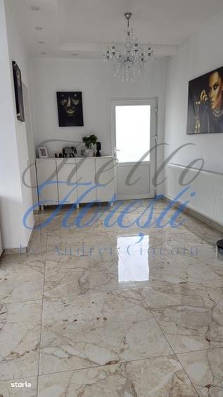 Casă cu 4 camere în Dâmburile