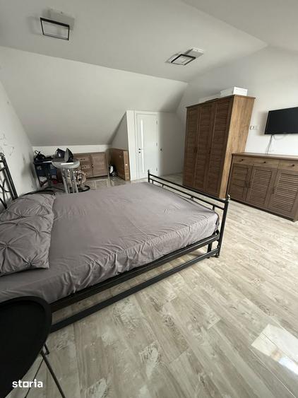 Casă cu 4 camere cu Teren 120 Mp în Central