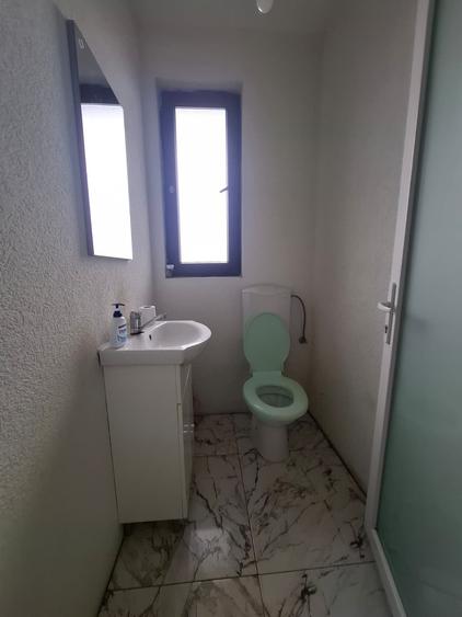 Casă individuală cu 4 camere cu Teren 350 Mp în Vladimirescu