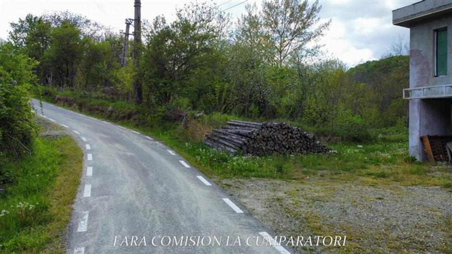 Teren Construcții intravilan de 2315 mp, în Sud