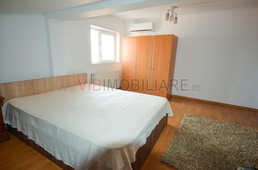 Apartament cu 4 camere decomandat, mobilat în Parcul Carol