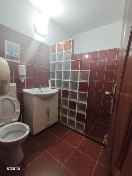Apartament cu 4 camere în Tei