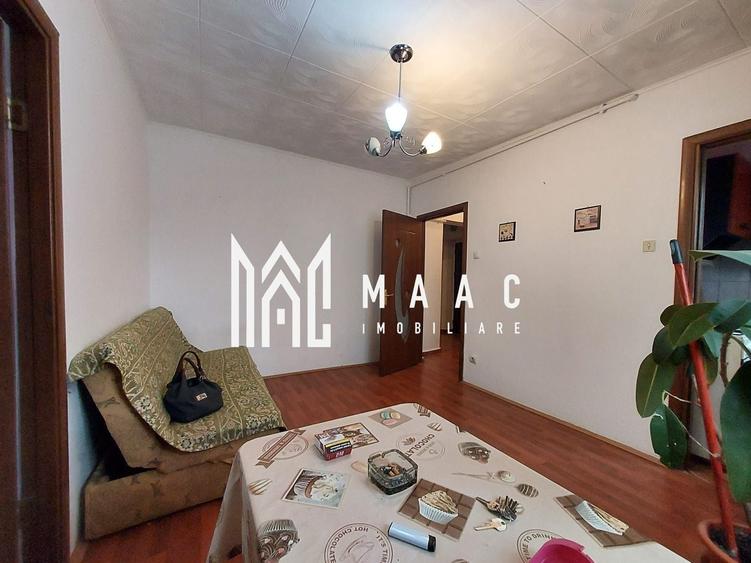 Apartament cu 3 camere semidecomandat, mobilat în Vest