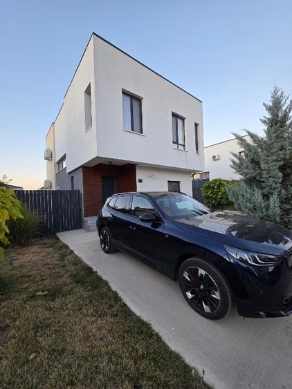 Casă individuală cu 4 camere cu Canalizare în Tunari