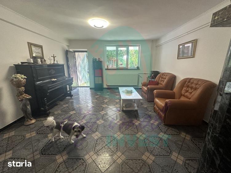 Casă cu Teren 792 Mp în Titan
