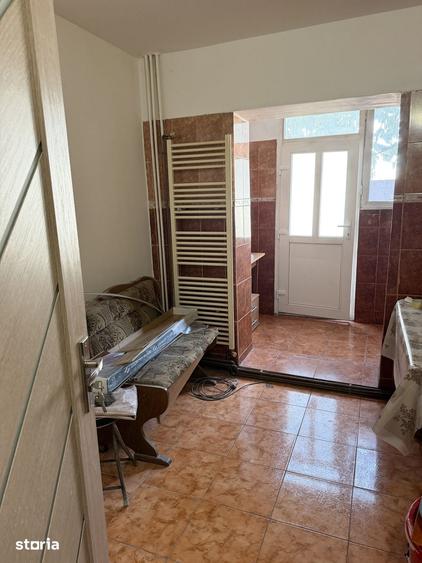 Apartament cu 2 camere decomandat în Calea București